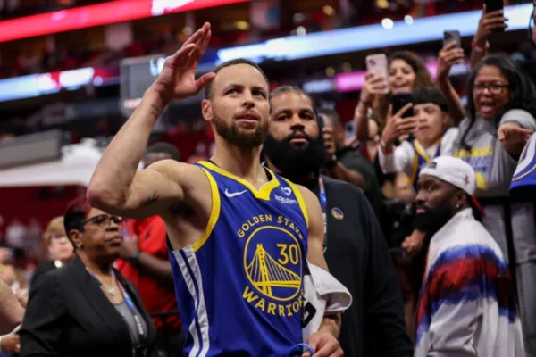 Stephen Curry se pierde el All Star 2026 por lesión Stephen Curry renovado