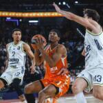 Valencia Basket vence a Fenerbahçe y sorprende a los campeones 20251029 161026