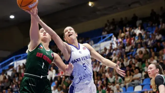 Duelo entre Baxi Ferrol y Zaglebie Sosnowiec BAXI Ferrol 1