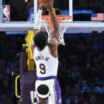 Los Lakers vencen a los Blazers sin Doncic ni Reaves 123-115 Bronnie James