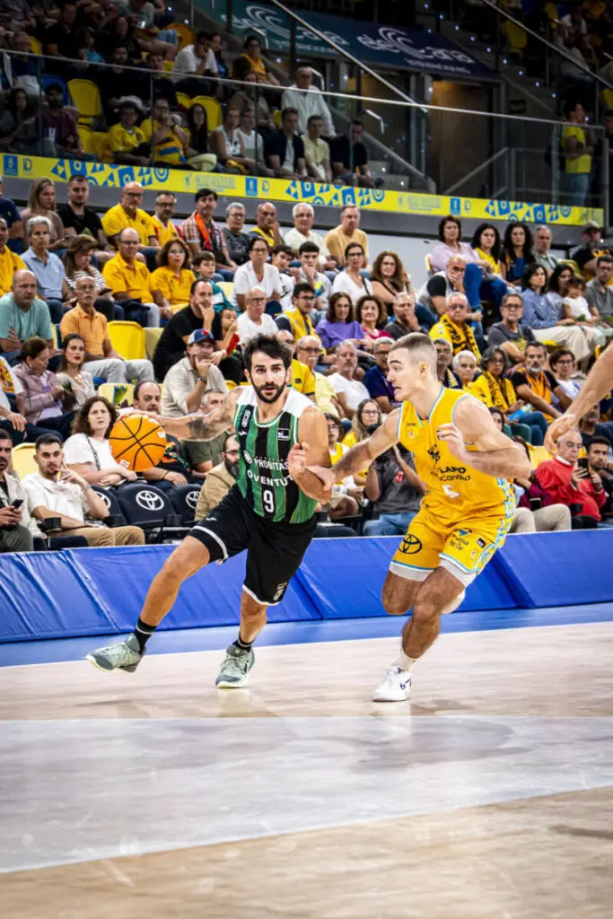 La Penya logra una victoria contundente en Gran Canaria 78-92 Ricky Rubio Joventut