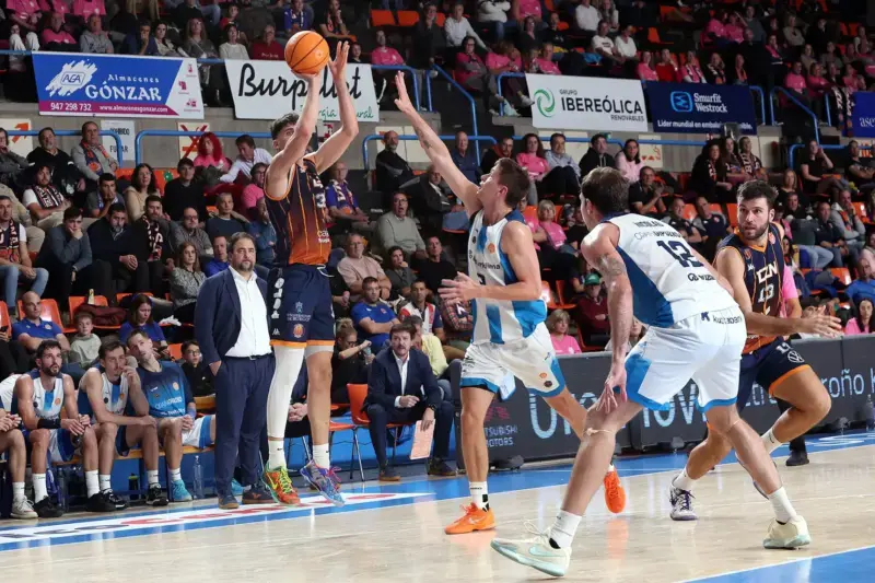 Grupo Ureta Tizona logra segundo triunfo de la temporada 81-73 Tizona Guipuzkoa