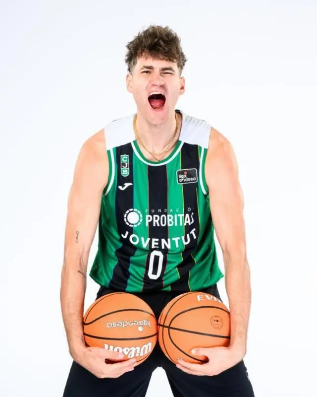 Henri Drell extiende su contrato con la Penya hasta final de temporada Henri Drell scaled