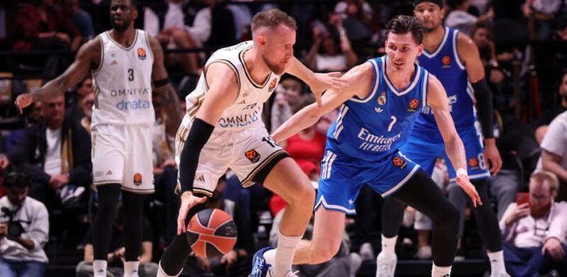 Musa se venga y el Real Madrid pierde en Dubái 93-85 Dzanan Musa