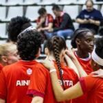 Girona lucha pero Fenerbahçe avanza a semifinales de Europa gIRONA