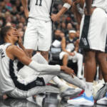 Wembanyama fuera de juego por un golpe en los Spurs Wembanyama