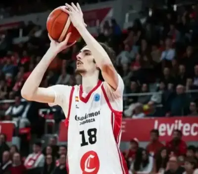 Aleksandr Savkov se va del Casademont Zaragoza a la NCAA Sasha Savkov
