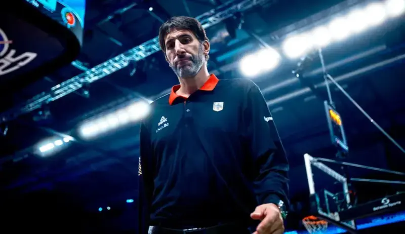 Álex Mumbrú podría ser el nuevo entrenador de Virtus Bolonia Alex Mumbru