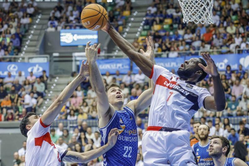 Festival de baloncesto en Burgos para finalizar el curso Ethan Happ
