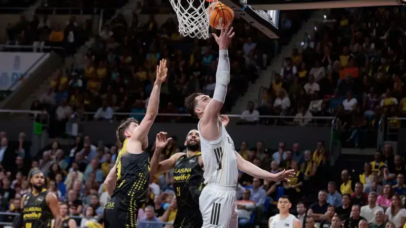 Real Madrid recupera el factor cancha tras vencer 83-118 Hezonja
