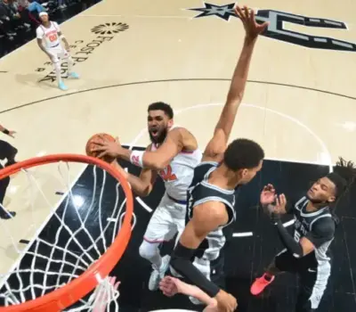 KAT contra Wemby