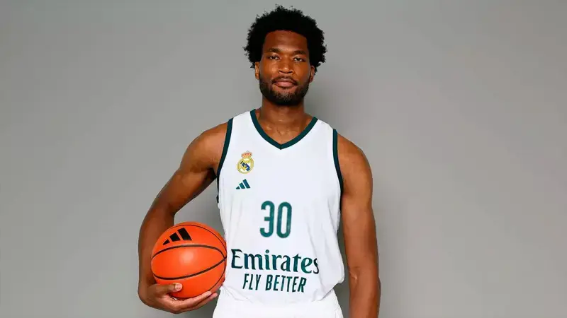 Damian Jones Real Madrid 2027