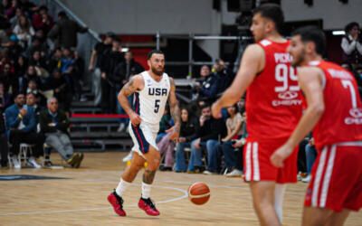 Mike James con USA Basbetball