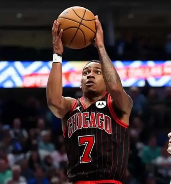 Los Charlotte Hornets cortan a Rob Dillingham apenas un día después de ficharlo Rob Dillingham cortado