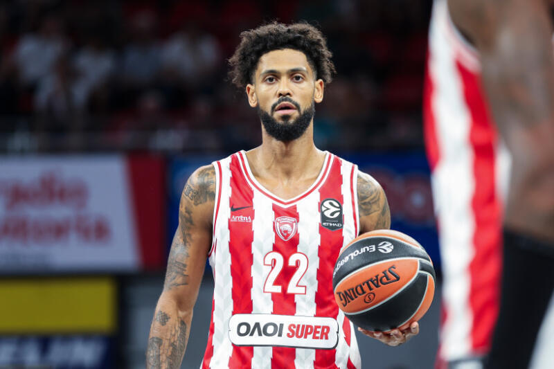 Olympiacos suspende a Tyler Dorsey por un mes Tyler Dorsey suspendido